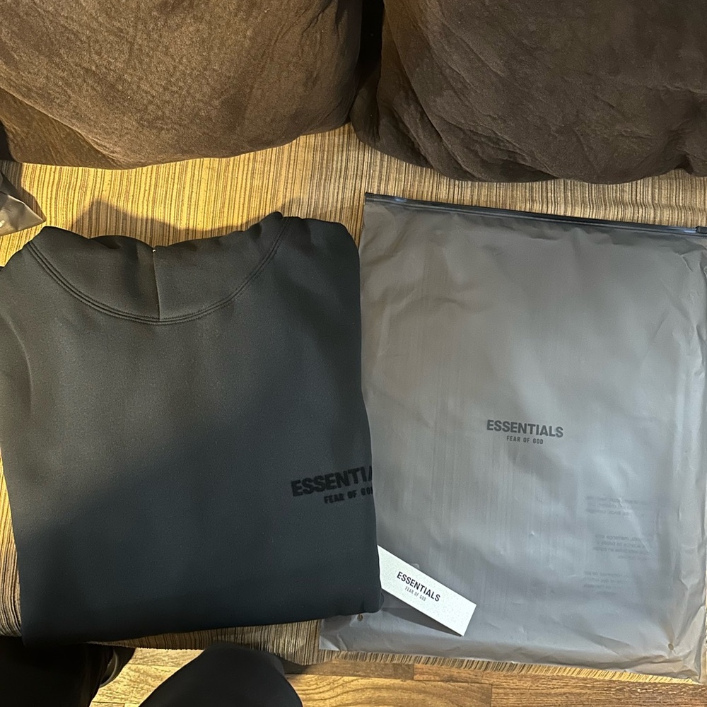Essentials Fear of God Black hoodie